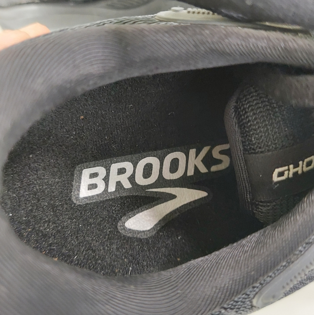 Brooks Ghost Max Black Running/Walking Impact Absorbing Sneakers WM Size USA 6 - Picture 6 of 15
